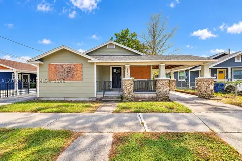913 E 28th Ave, Tampa, FL 33605