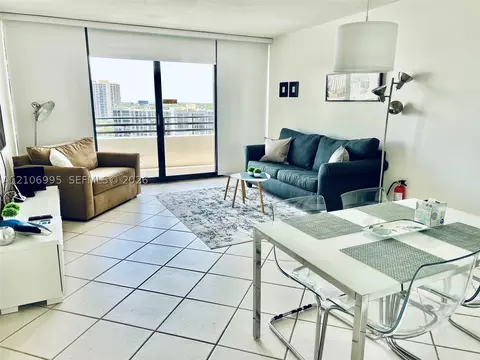 3505 S Ocean Dr #1404, Hollywood, FL 33019