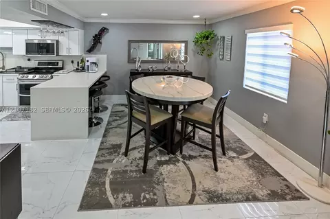 Dining - 8115 W 8th Ct, Hialeah, FL 33014 photo 3 of 5