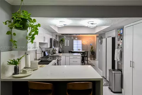 Kitchen - 8115 W 8th Ct, Hialeah, FL 33014 photo 1 of 6