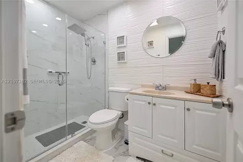 Bath - 8115 W 8th Ct, Hialeah, FL 33014 photo 11 of 11