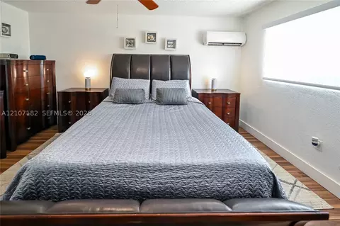 Bedroom - 8115 W 8th Ct, Hialeah, FL 33014 photo 6 of 12