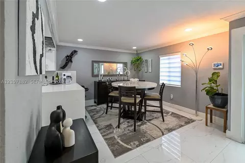 Dining - 8115 W 8th Ct, Hialeah, FL 33014 photo 5 of 5