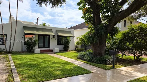 241 Palmetto Dr, Miami Springs, FL 33166