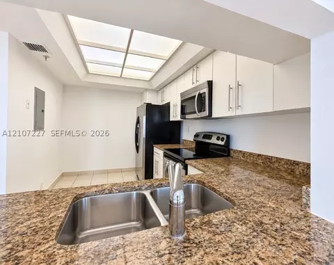 Kitchen - 520 Brickell Key Dr #A2012, Miami, FL 33131 photo 3 of 3