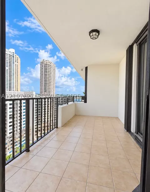 Exterior - 520 Brickell Key Dr #A2012, Miami, FL 33131 photo 1 of 1