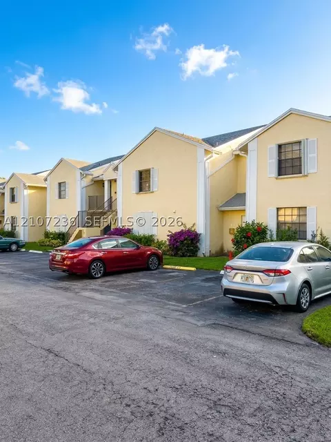 980 Constitution Dr #980C, Homestead, FL 33034