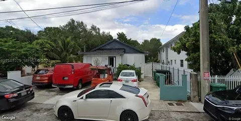 2511 NW 24th St, Miami, FL 33142