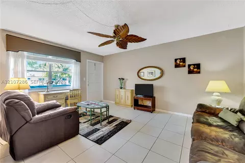 2458 Polk St #206, Hollywood, FL 33020