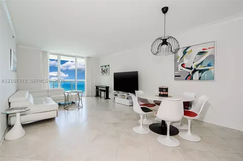 1830 S Ocean Dr #3511, Hallandale Beach, FL 33009
