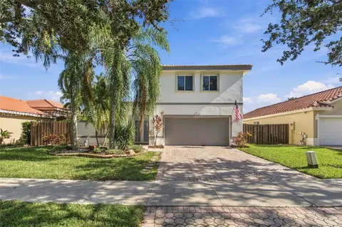 14702 Vista Luna Dr, Davie, FL 33325