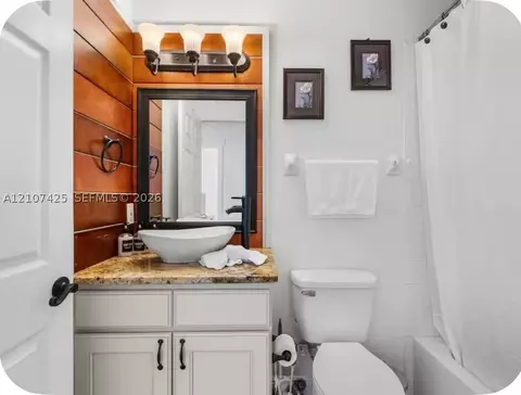 Bath - 65 Hemlock Ter, Ocala, FL 34472 photo 1 of 2