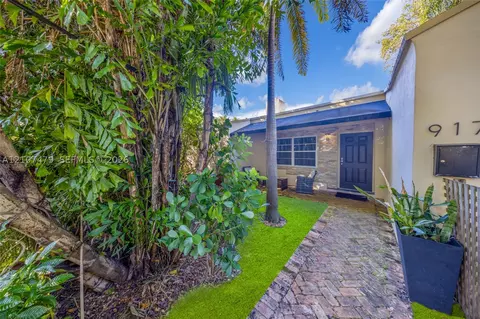 917 NE 16th Ter, Fort Lauderdale, FL 33304