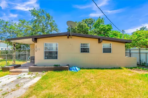 2910 NW 47th St, Miami, FL 33142