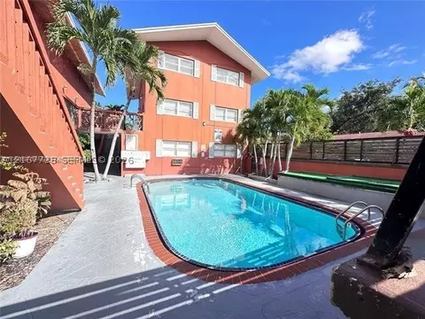 421 NE 68th St #12, Miami, FL 33138
