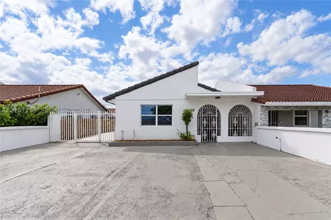 20 SW 115th Ave, Sweetwater, FL 33174
