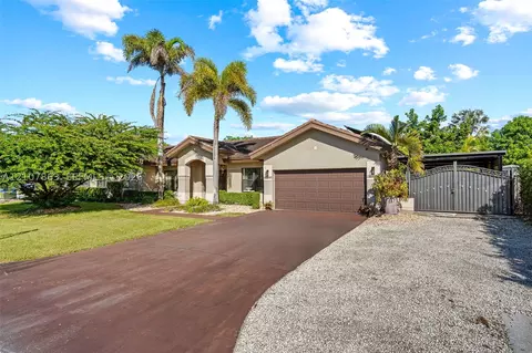15695 SW 153rd Ave, Miami, FL 33187