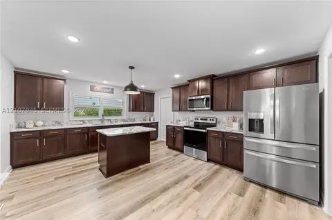 Kitchen - 4160 SW 100 St, Ocala, FL 34476 photo 1 of 3