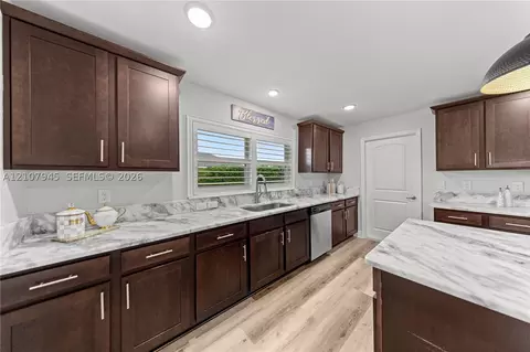 Kitchen - 4160 SW 100 St, Ocala, FL 34476 photo 3 of 3