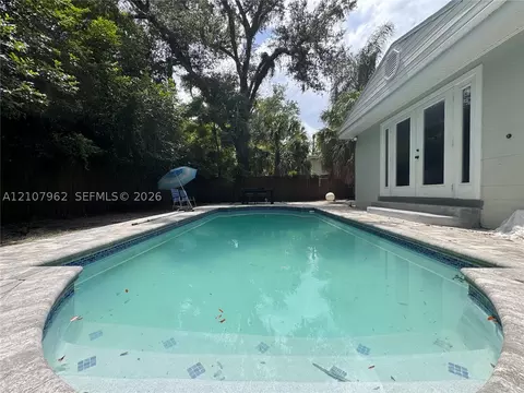 309 Deer Park Ave, Tampa, FL 33617