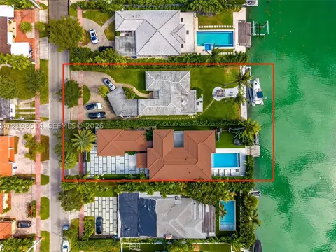 710 S 700 S Shr, Miami Beach, FL 33141