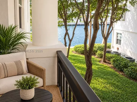 3135 NE 184th St #2205, Aventura, FL 33160