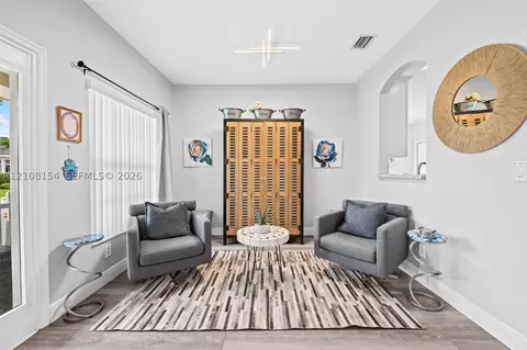 10541 NW 56th Pl, Coral Springs, FL 33076