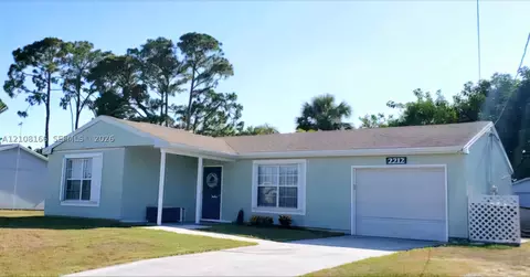 2212 SE Wald St, Port Saint Lucie, FL 34984