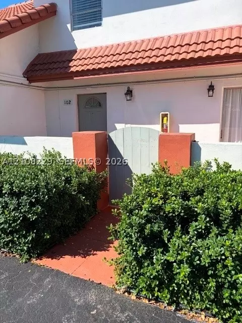 3200 Coral Springs Dr, Coral Springs, FL 33065