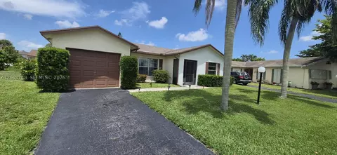 4490 Pine Garden Ln, Lake Worth, FL 33467