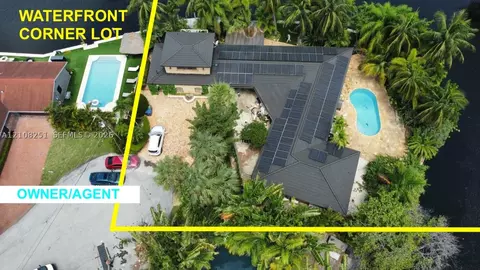 1675 Coral Gardens Dr, Wilton Manors, FL 33334