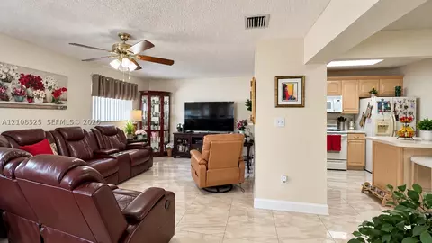 Other - 7931 W 6th Ave, Hialeah, FL 33014 photo 4 of 7