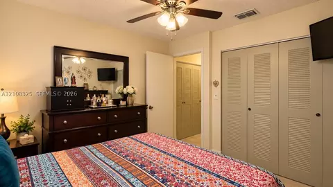 Bedroom - 7931 W 6th Ave, Hialeah, FL 33014 photo 3 of 5