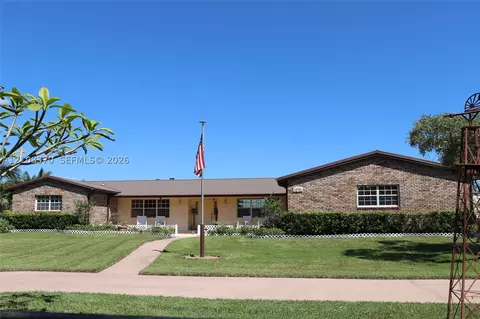 18901 SW 63rd St, Southwest Ranches, FL 33332