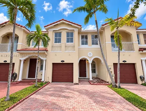 894 SW 149th Ct, Miami, FL 33194