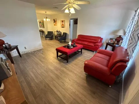 5800 NW 86th Ter, Tamarac, FL 33321