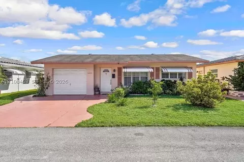 5800 NW 86th Ter, Tamarac, FL 33321