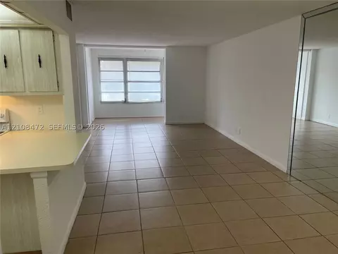 2017 NW 46th Ave #A308, Lauderhill, FL 33313