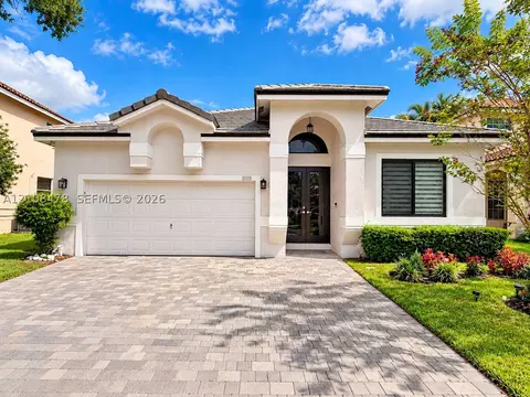 2233 NW 162nd Ter, Pembroke Pines, FL 33028