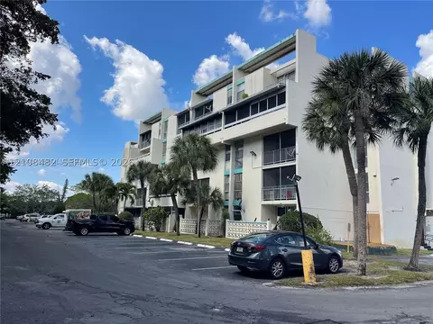 2029 NW 46th Ave #E106, Lauderhill, FL 33313