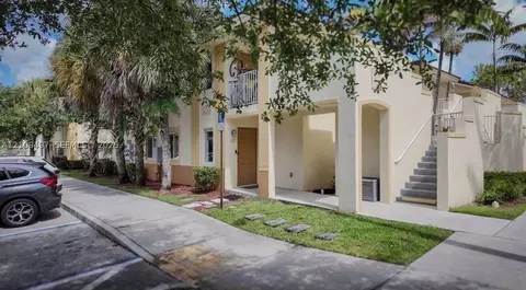 6245 SW 47th Mnr #101, Davie, FL 33314
