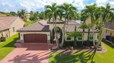 415 SW 200th Ter, Pembroke Pines, FL 33029