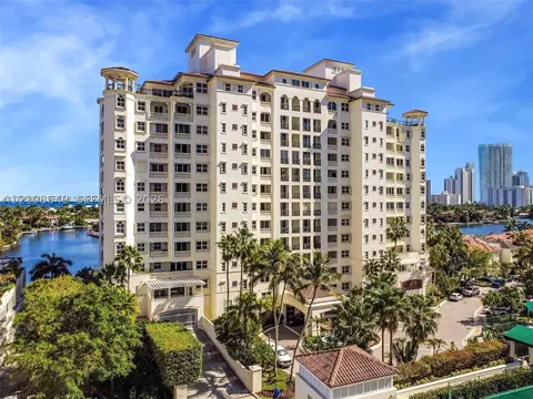 20165 NE 39 Pl #403, Aventura, FL 33180