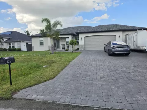 1225 SW 35 Ter, Cape Coral, FL 33914