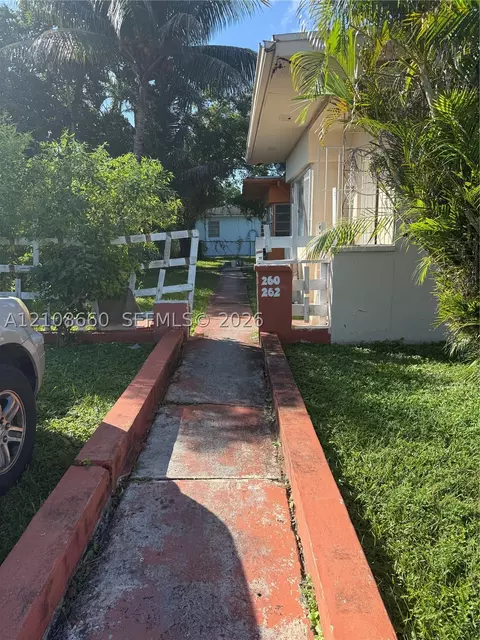 262 NE 111th St, Miami, FL 33161
