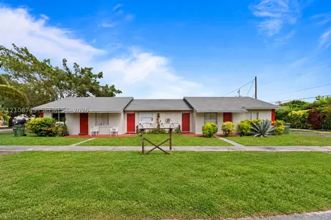 1207 NE 1st Ave, Homestead, FL 33030