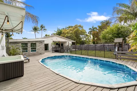 3291 SW 44th St, Fort Lauderdale, FL 33312