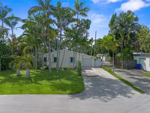 3116 Hayes St, Hollywood, FL 33021