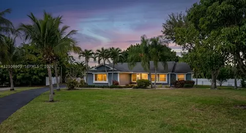 15440 SW 148th Pl, Miami, FL 33187