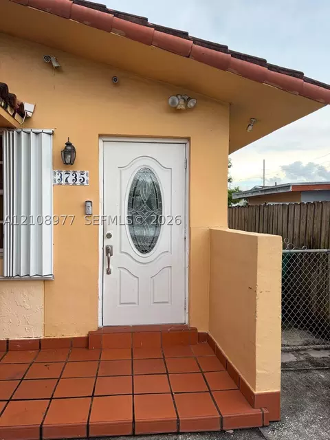 3735 SW 88th Ct, Miami, FL 33165